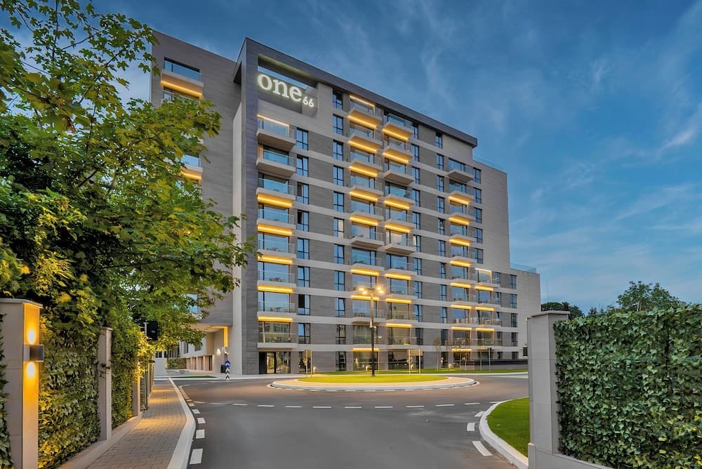 ONE66, Brașov