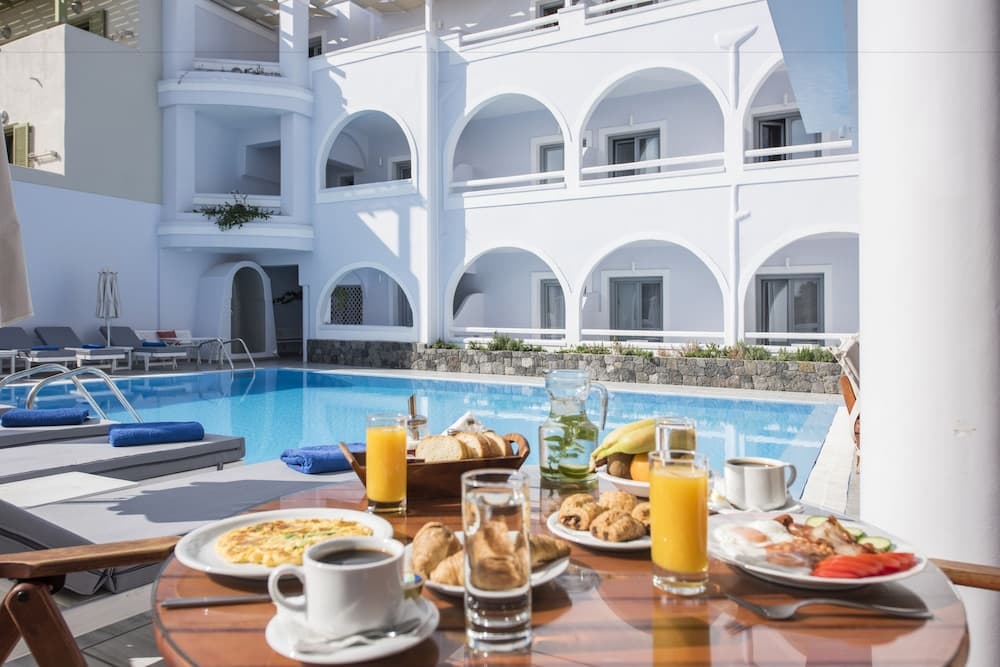 Blue Waves Hotel, Santorini, photo 6