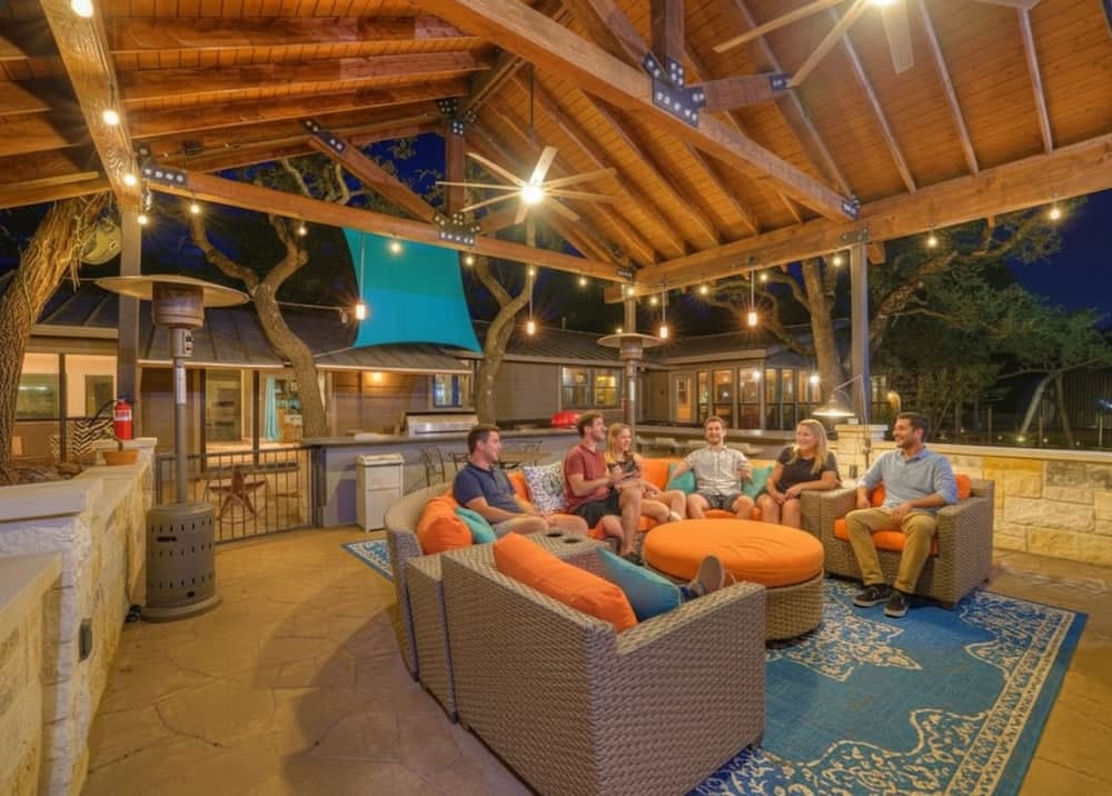 Terracotta Oasis - Wimberley for 30 Guests, Wimberley, photo 5