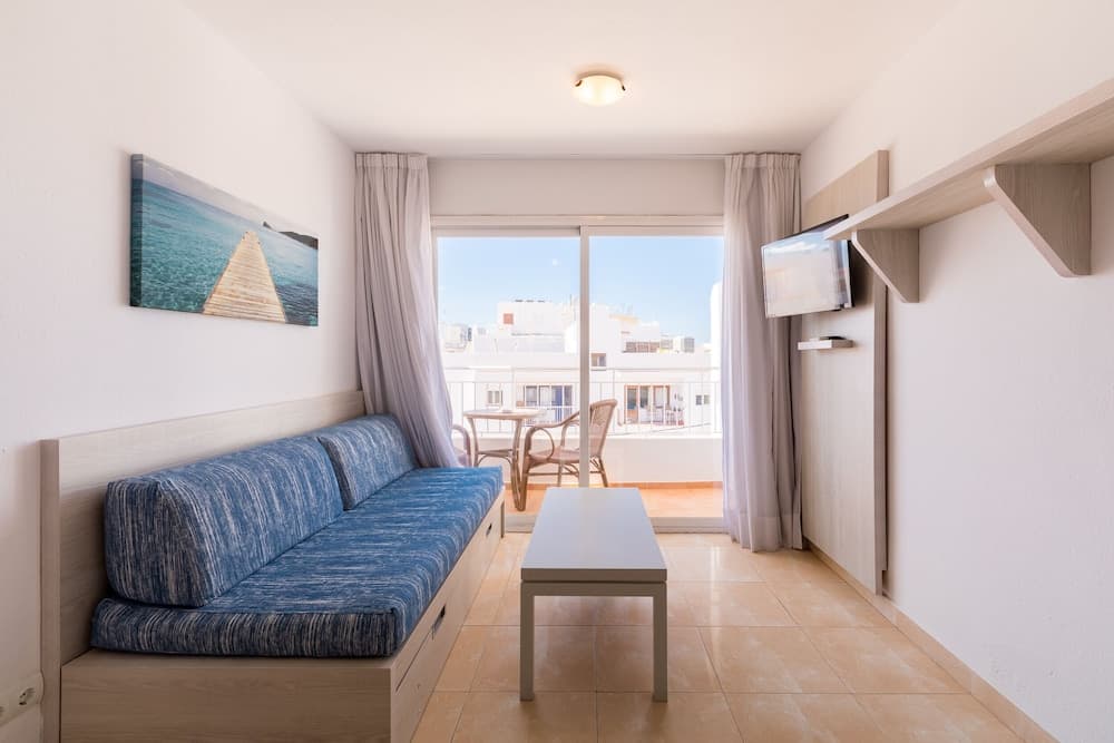 Apartamentos Avenida - MC Apartamentos Ibiza, Ibiza Town, photo 2