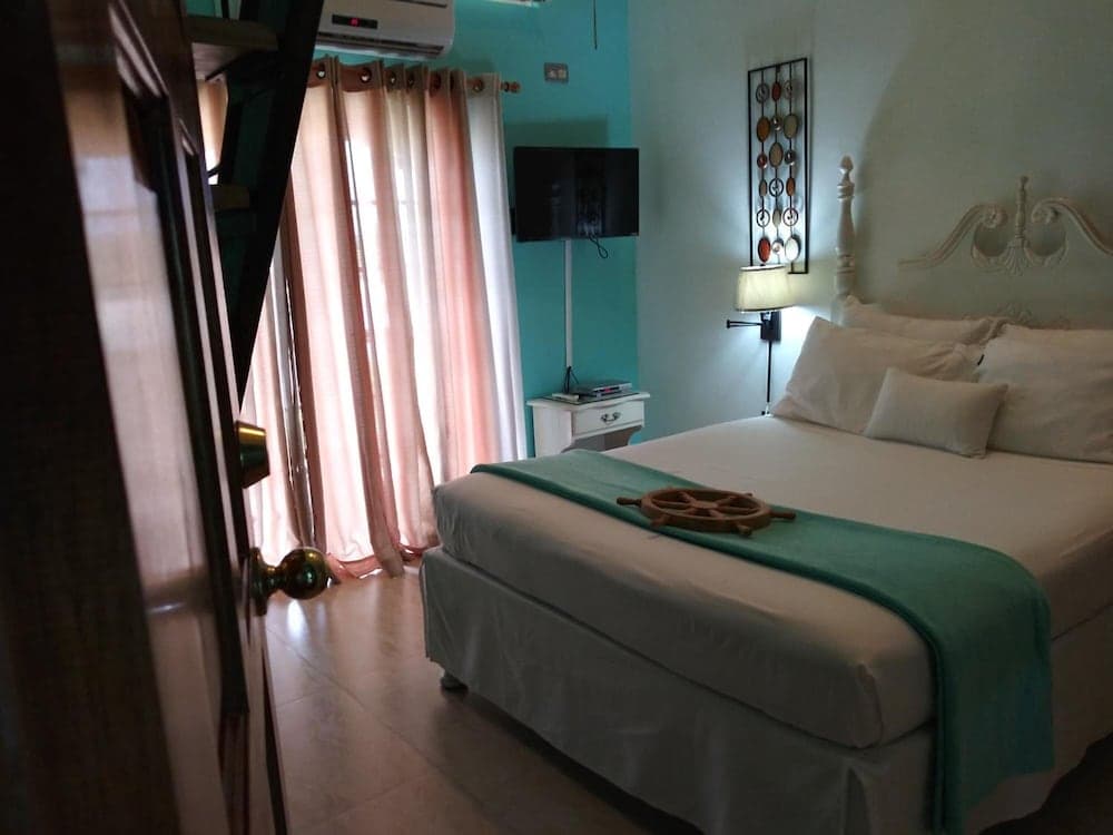 Fisherman's Point Resort, Ocho Rios, photo 2