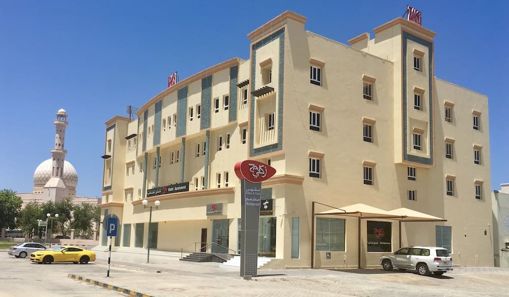 Zaki Hotel Apartment, Sur