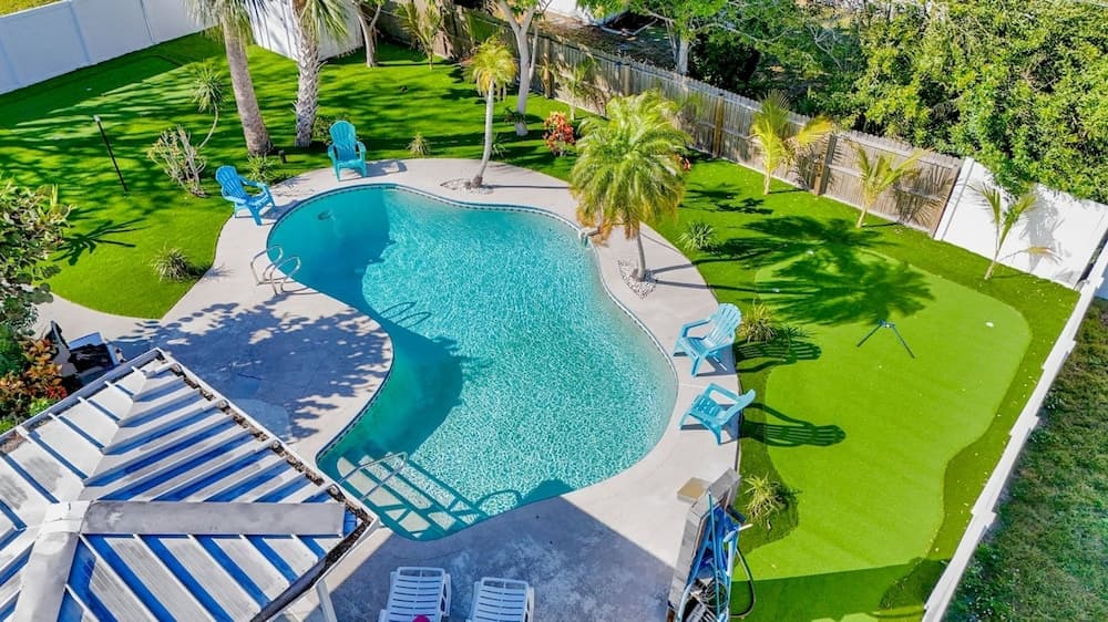 Tropical Paradise, Largo