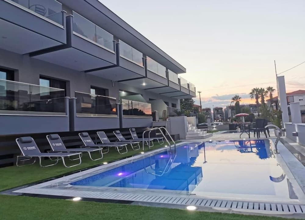 Best Paradise In Nikiti, Sithonia