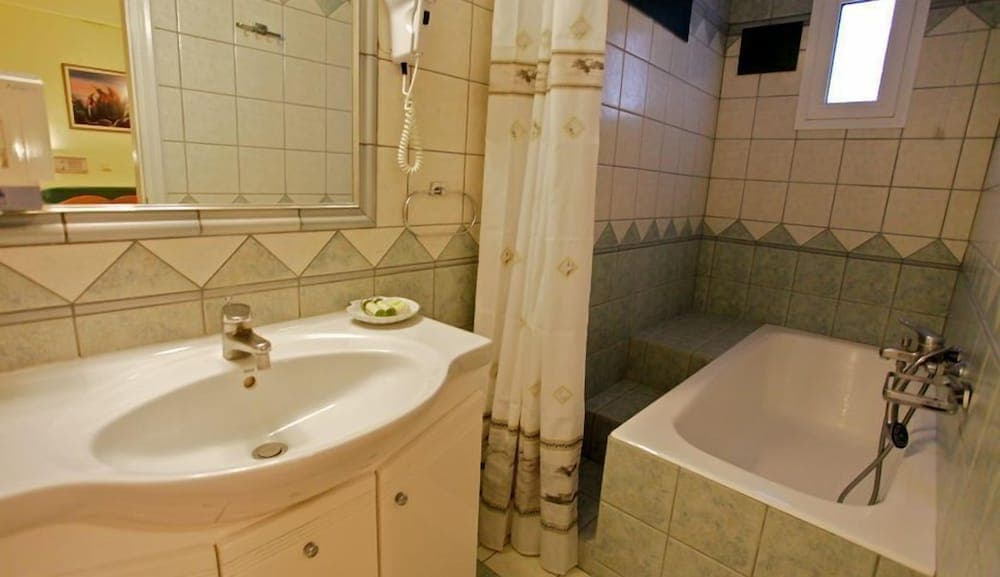 Odeon Hotel, Lefkada, photo 2