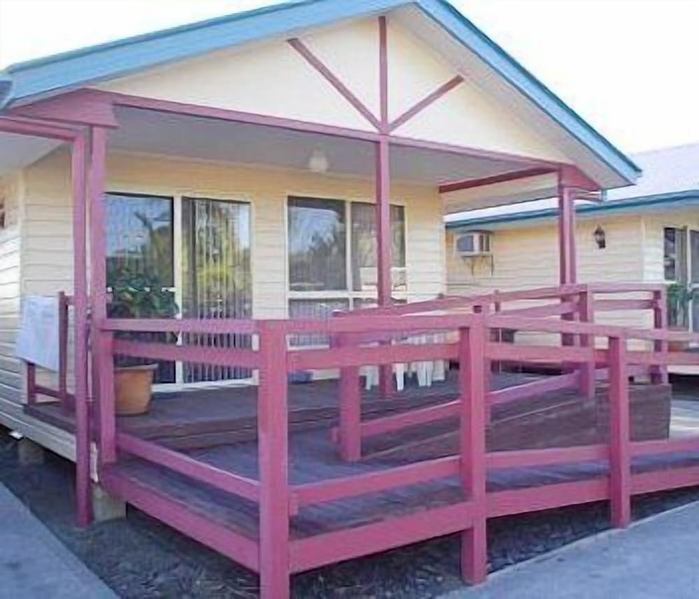 Dolphin Sands Holiday Villas, Coffs Harbour, photo 3