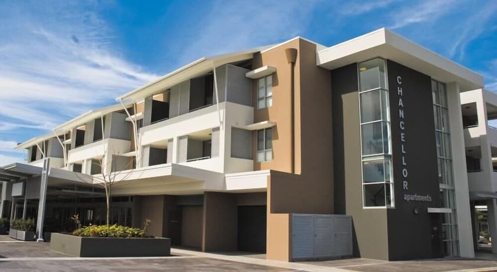 Chancellor Executive Apartments, Varsity Lakes