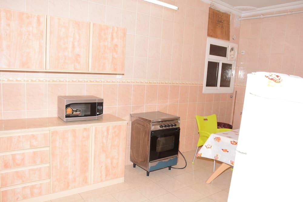 Al Eairy Furnished apt Al Madinah 1, Madinah, photo 4
