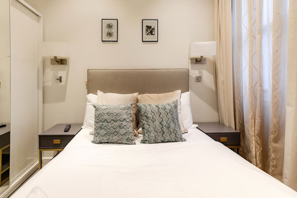 High Street Kensington Apartments, London, photo 2