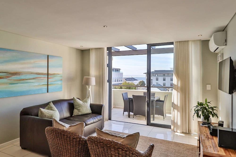 Whale Coast All Suite Hotel, Hermanus, photo 6
