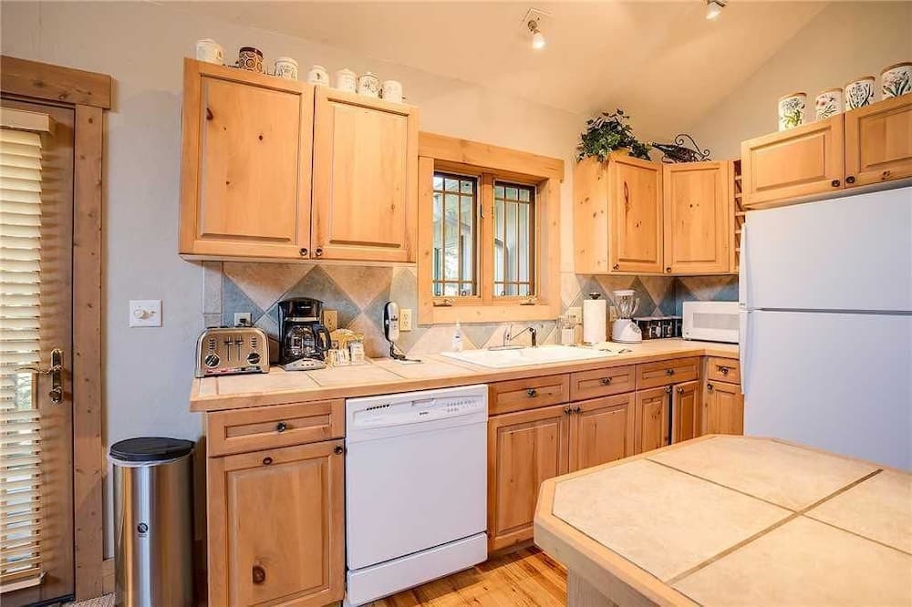 Saddle Creek Townhomes by Pioneer Ridge Management, Steamboat Springs, photo 6