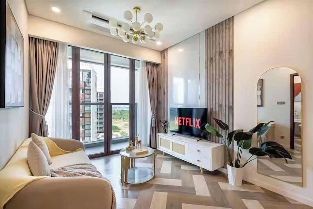 Metropole Luxury Riverside Apartment, Ho Chi Minh