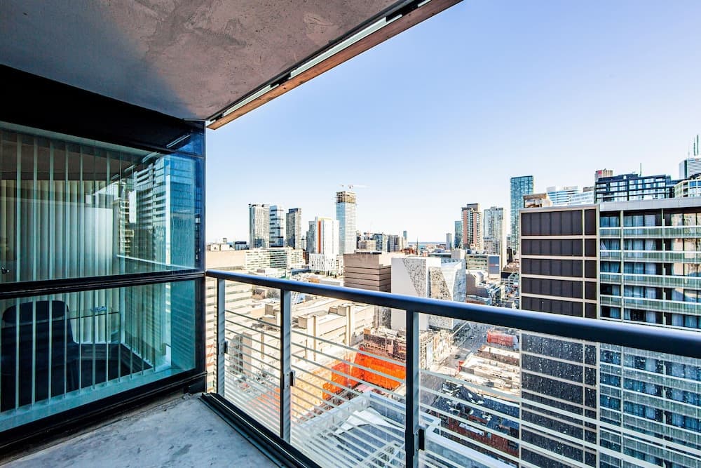 Canada Suites on Bay, Toronto, photo 2