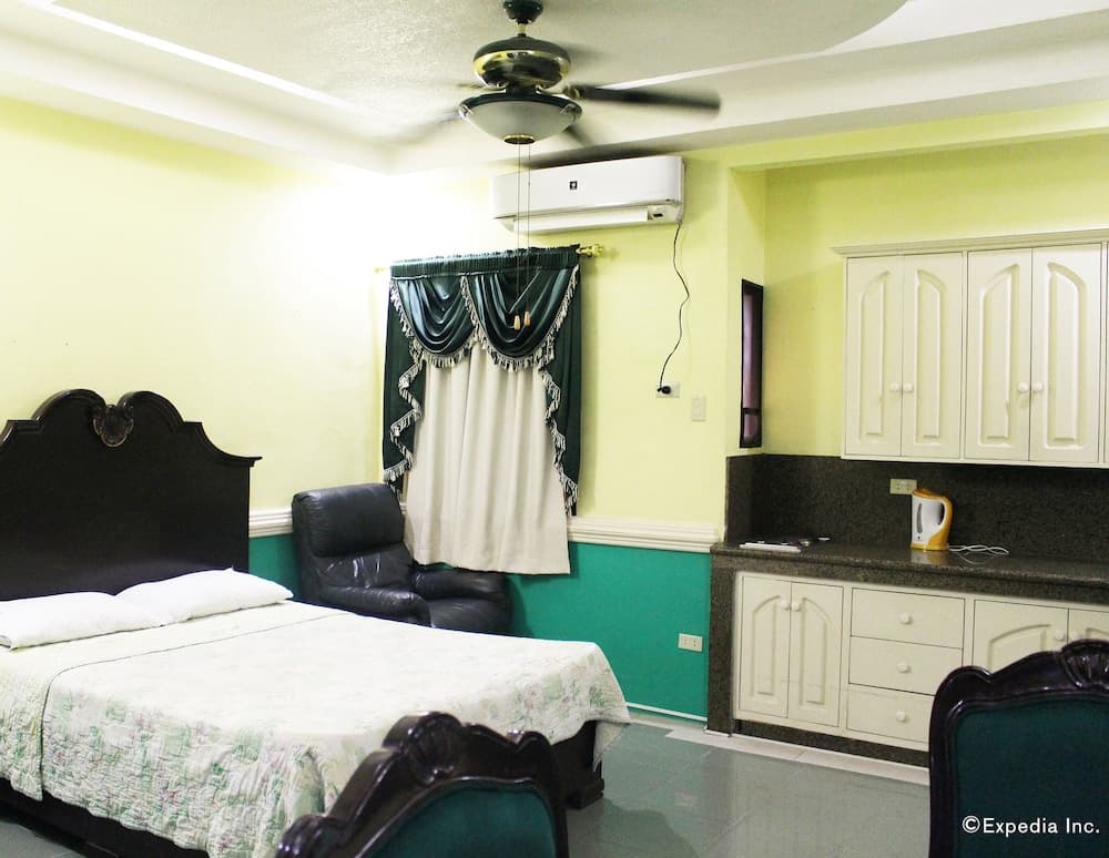 Kokomo's Suites Hotel, Angeles City