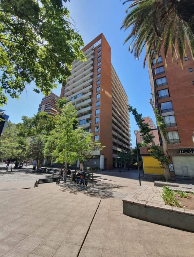 Apartamentos Lujosuites, Santiago