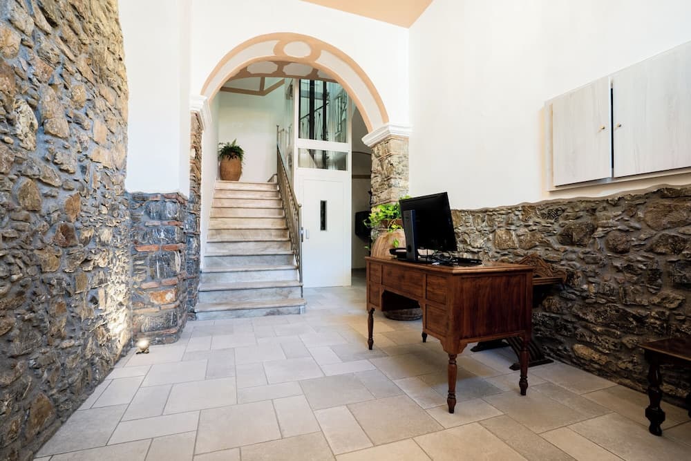 Harmonia home, Capitello, photo 2