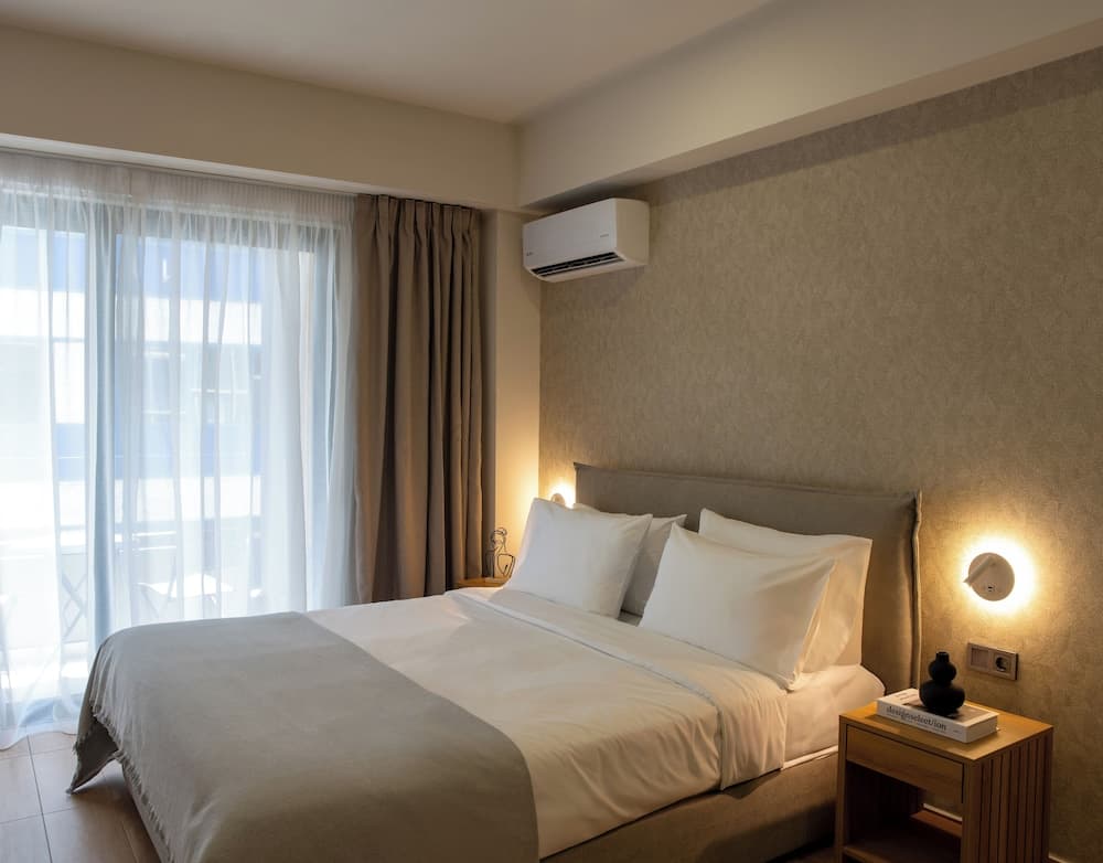 Nuvia UrbanStay Piraeus Apartments, Piraeus, photo 4