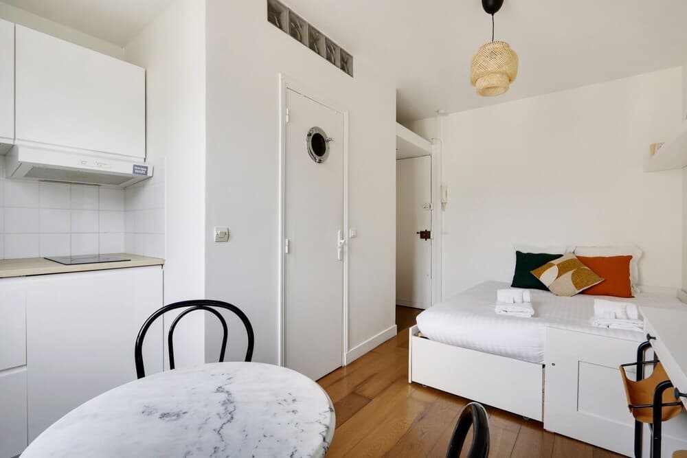 196LAFAYETTE, Paris, photo 3