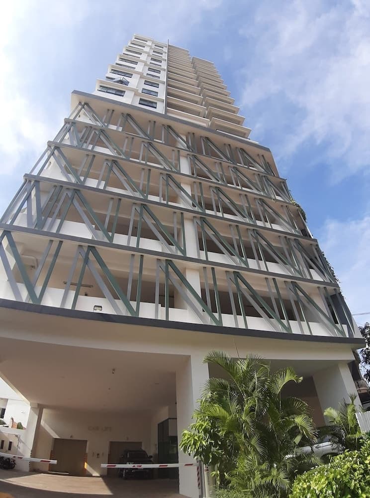 Apennines Condominium, Phnom Penh