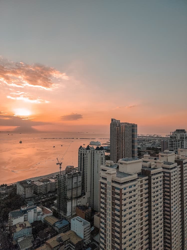 Manila Bay City View Room with Free Pool, Manila