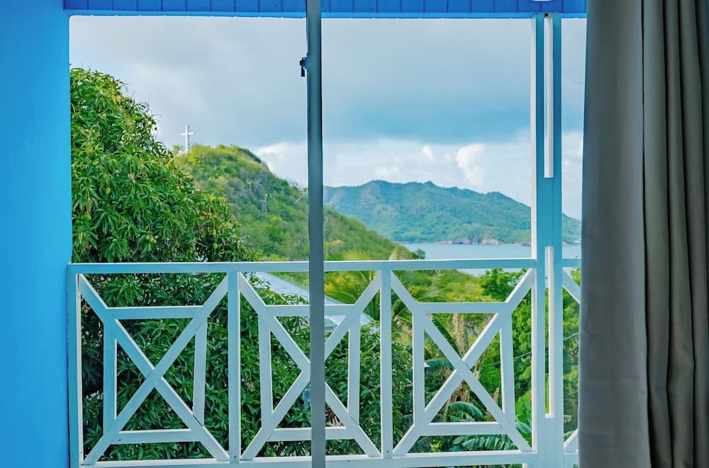 SHAMAR LODGE, Providencia, photo 2