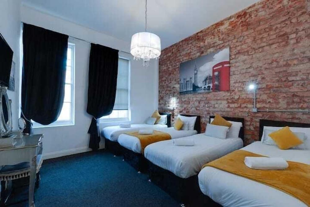 Dukes Street Apartment Hotel, Liverpool