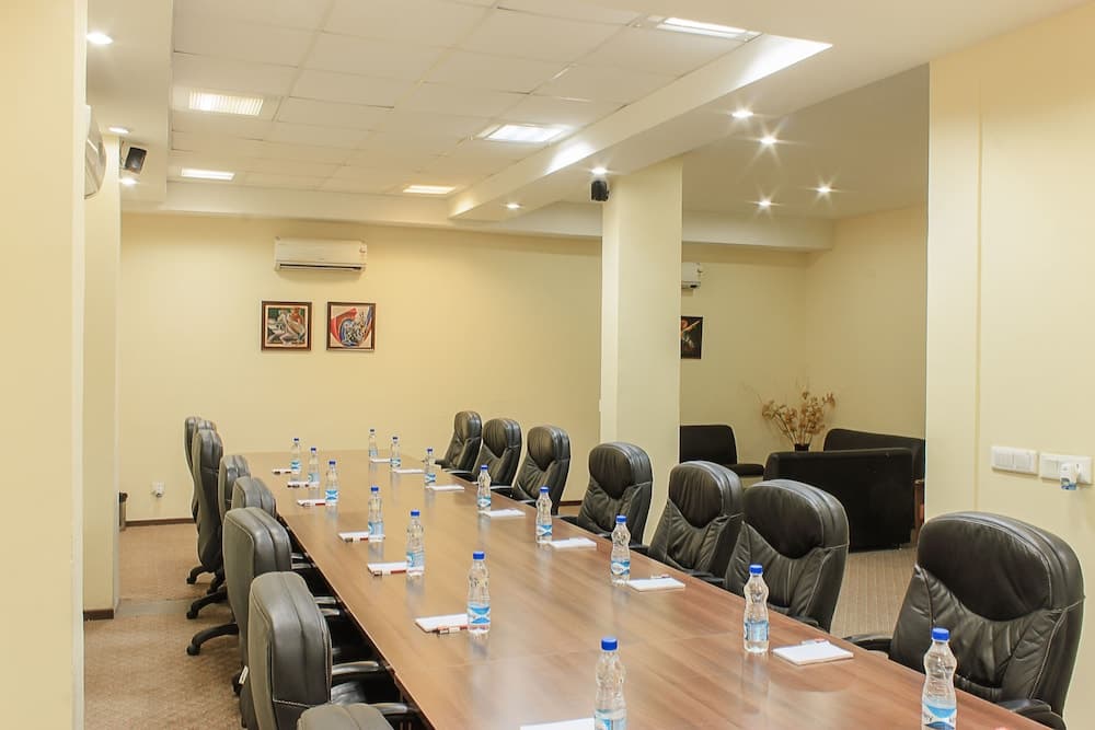 Enkay Residency V Block-Cyber City, Gurugram, photo 2