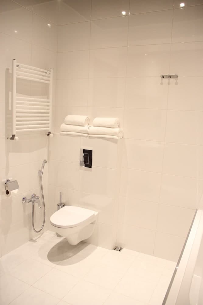 Maxela Rooms & Suites, Tbilisi, photo 4