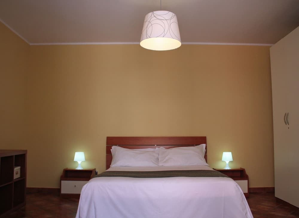 Politi Aparthotel, Catania, photo 4