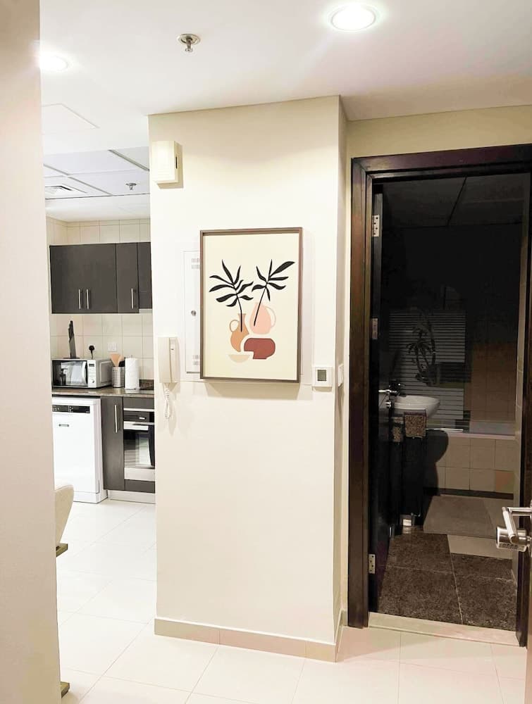 Modern Studio Dubai Marina, Dubai, photo 5