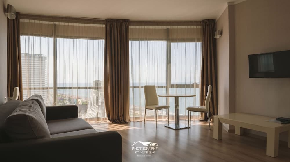 Silk Road Sea Towers Batumi Apart Hotel, Batumi, photo 3
