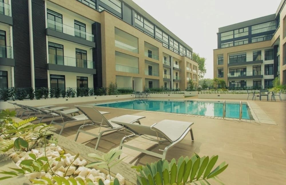 Peravi Suites at Embassy Gardens, Accra