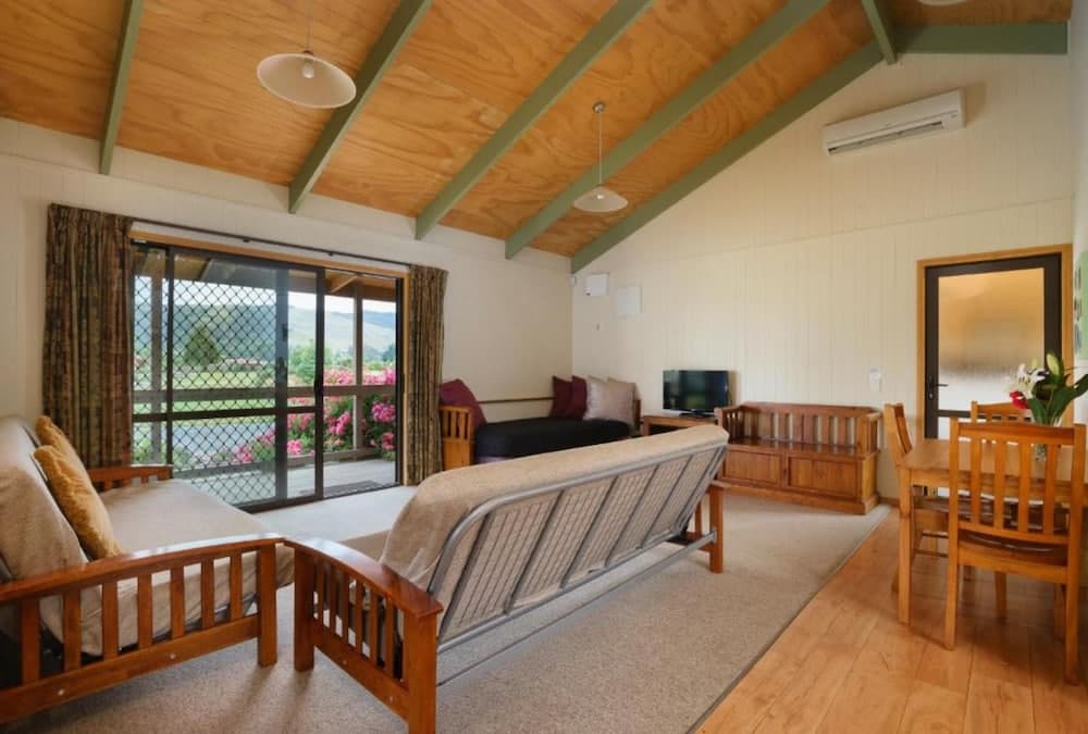 Longbourne Lodge, Mosgiel, photo 6