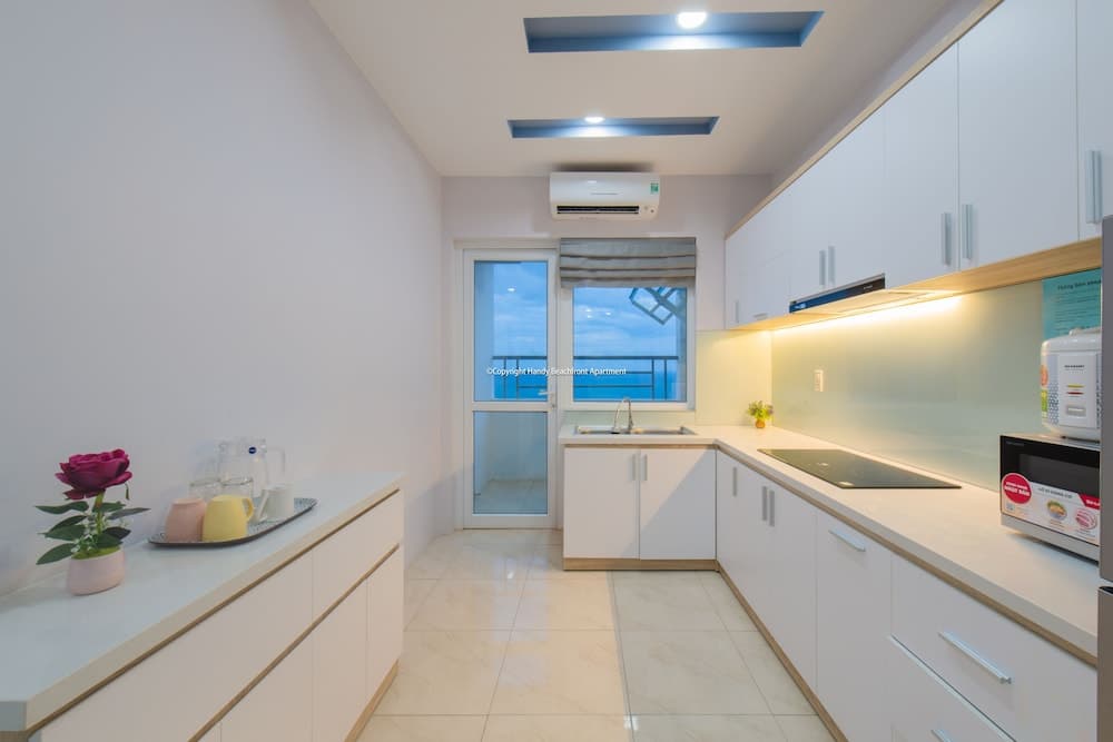 Handy Beachfront Apartment, Nha Trang, photo 2