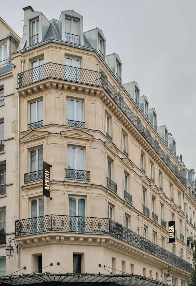 Nestay Les Halles, Paris