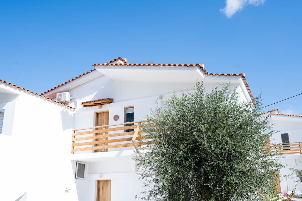 Agrambeli Apartments at Heraion Lagoon, Loutraki, photo 6