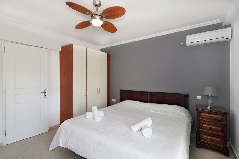 Perdika Residences, Aegina