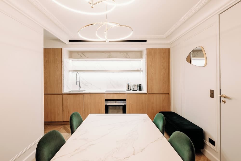 HIGHSTAY - Luxury Serviced Apartments - Louvre-Rivoli, Paris, photo 6
