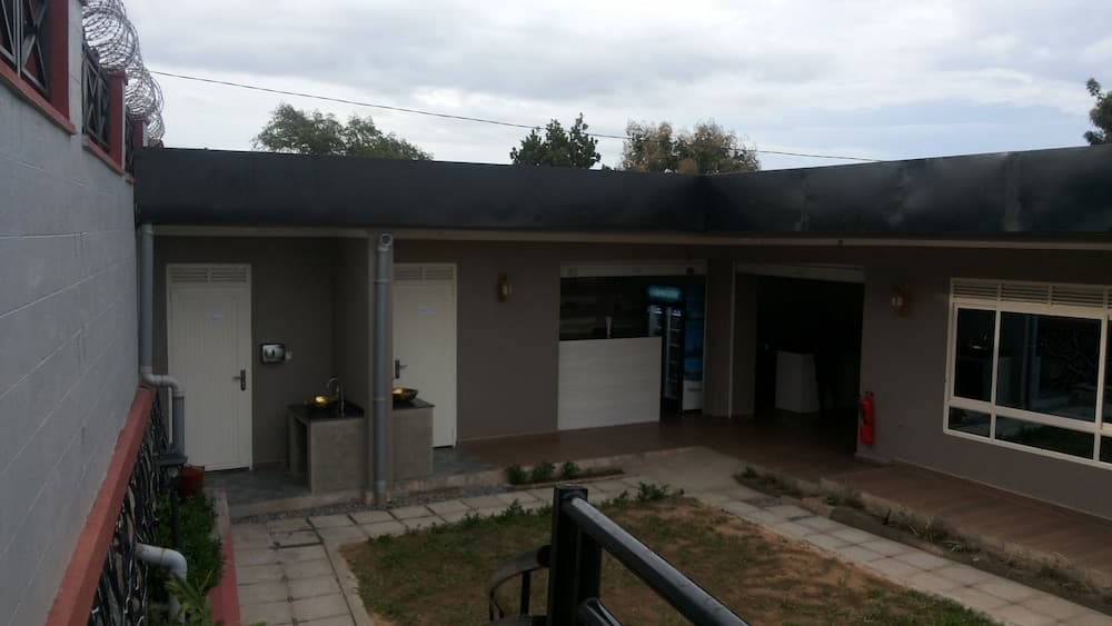 Tripplex Hotel, Arua, photo 6