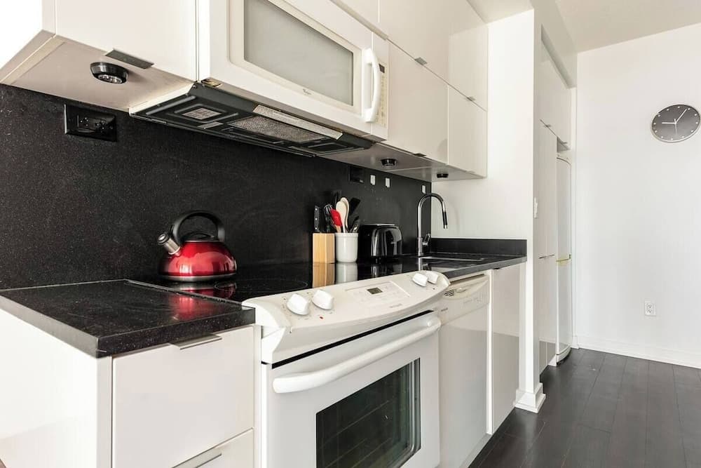 Downtown Toronto Luxury Suites, Toronto, photo 5