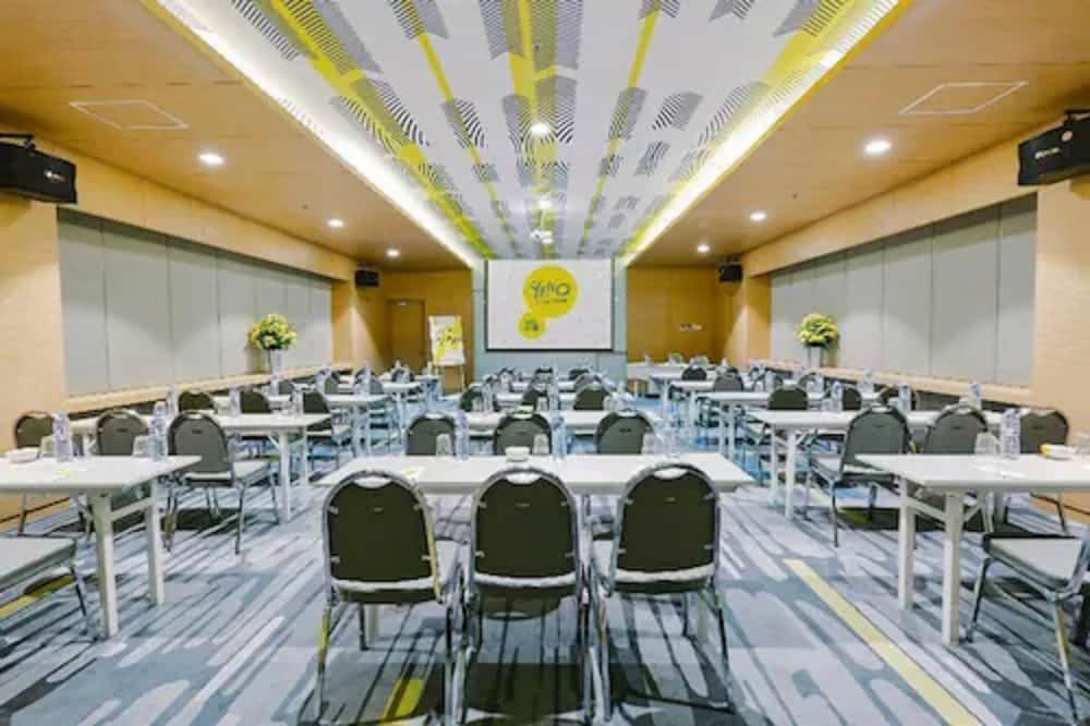 YELLO Hotel Paskal Bandung, Bandung, photo 4