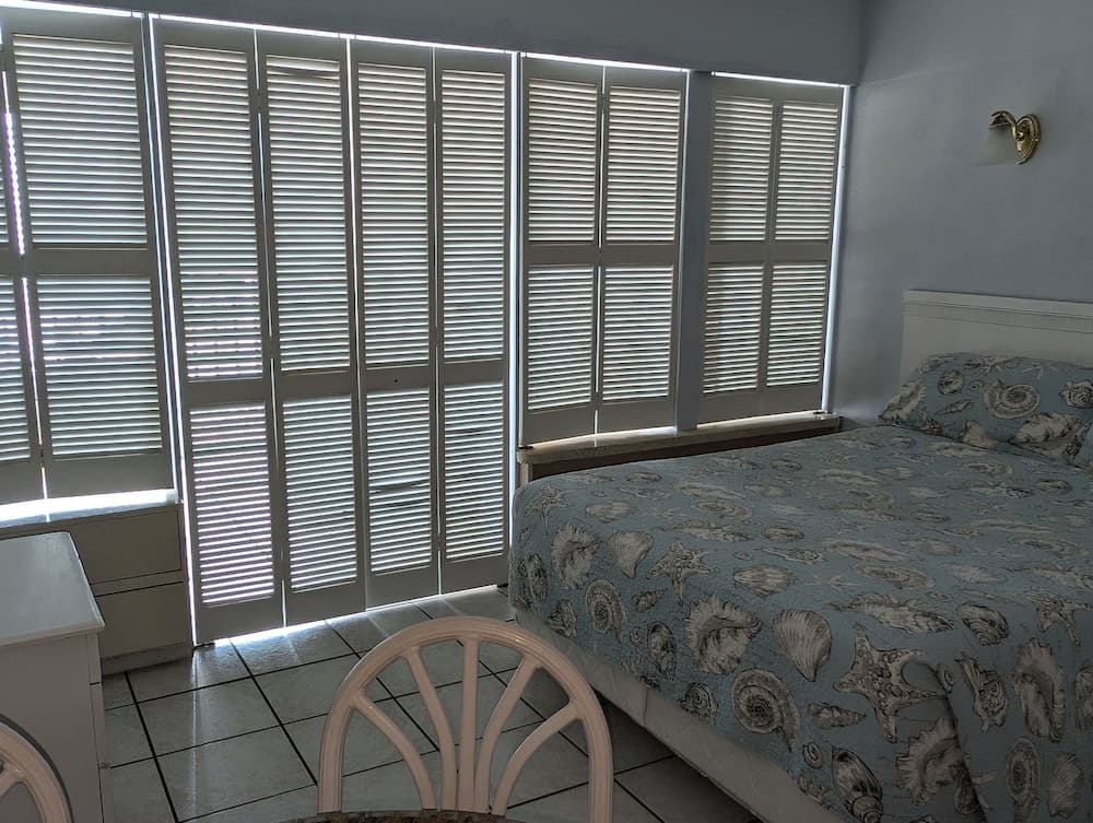Traders Inn Beach Club, Ormond Beach, photo 2