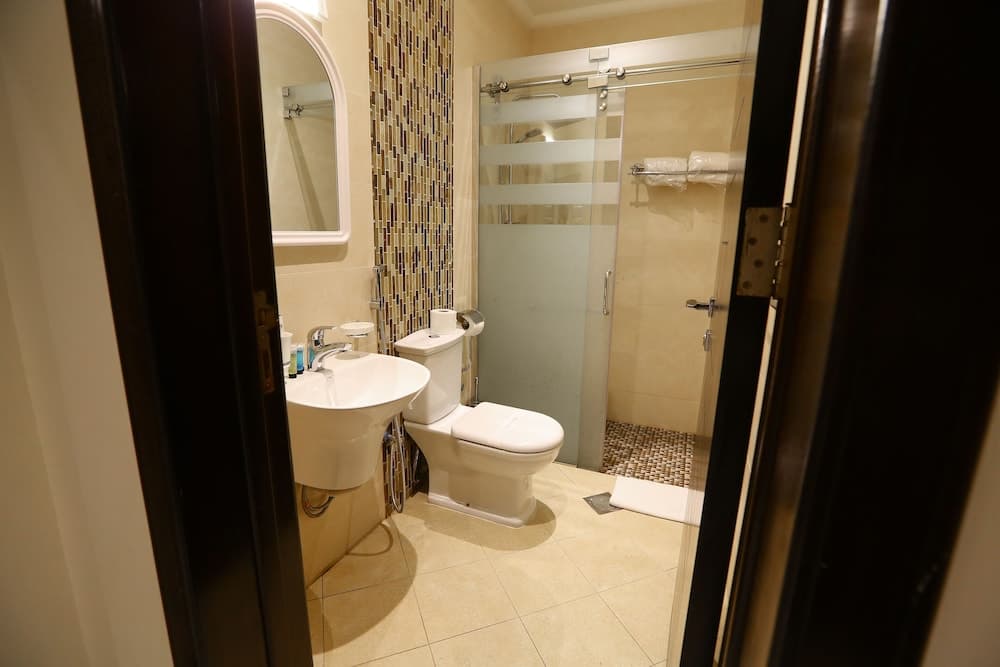 Lotaz Hotel Suites - Al Salamah, photo 2
