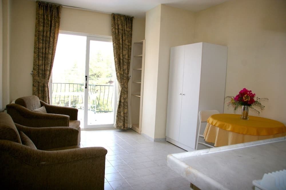 Life Apart, Marmaris, photo 2