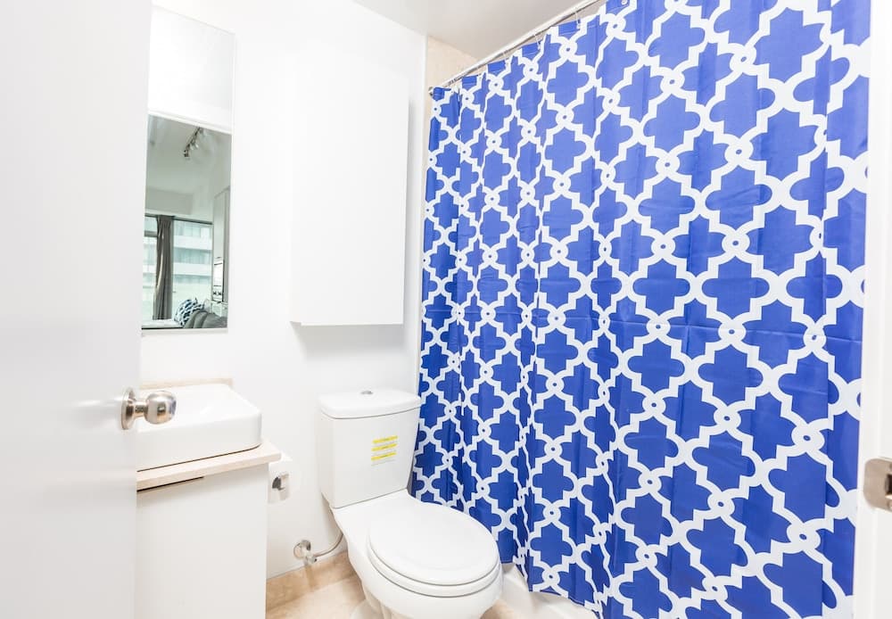 Bathroom at Front St - Entertainment District