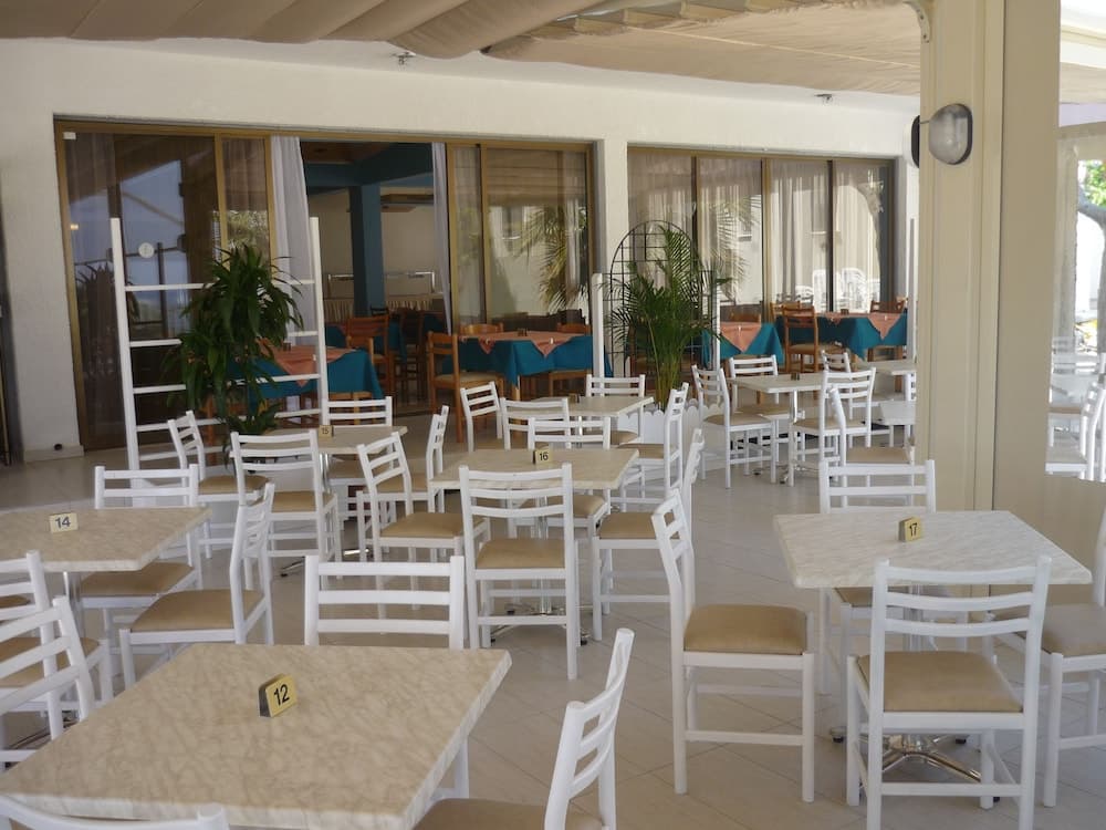 PENELOPE BEACH HOTEL APTS, Paralimni, photo 4