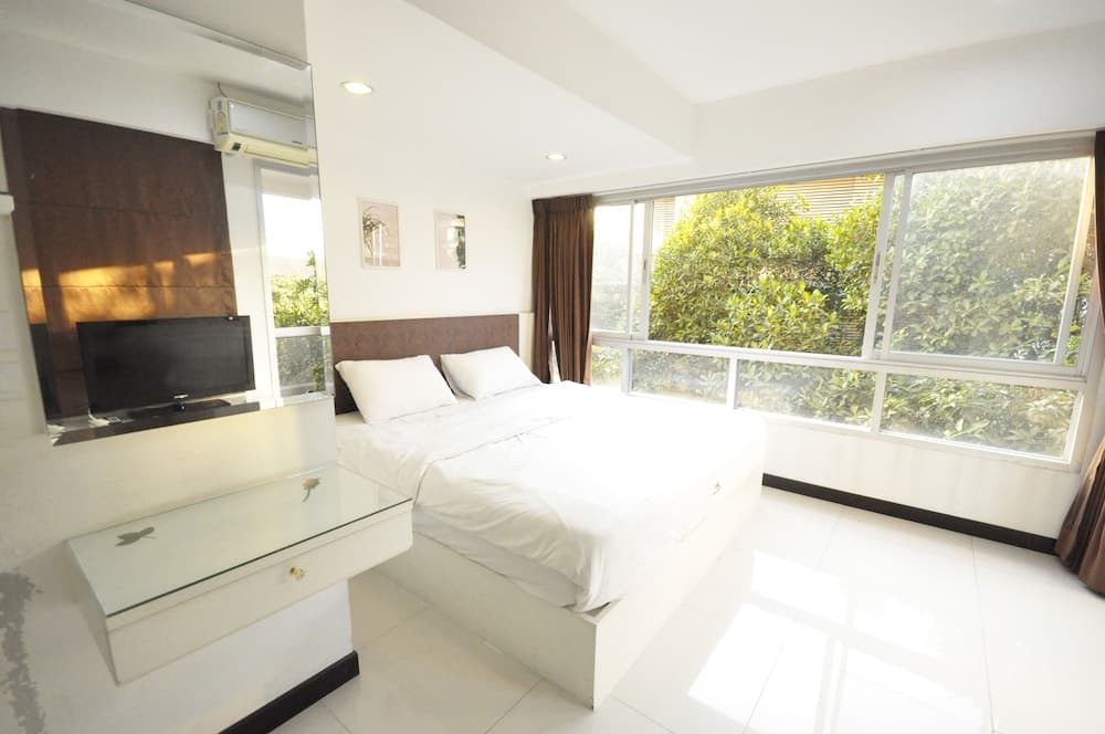 Hotel room at Baan Sabai Rama IV