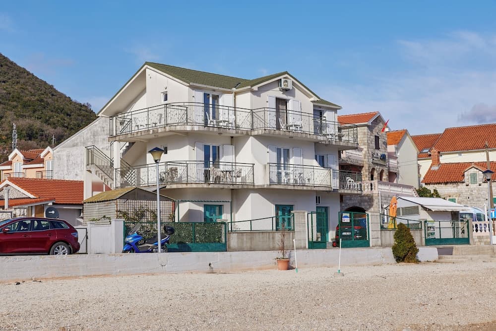 Apartments Rosić Baošići, Baošici