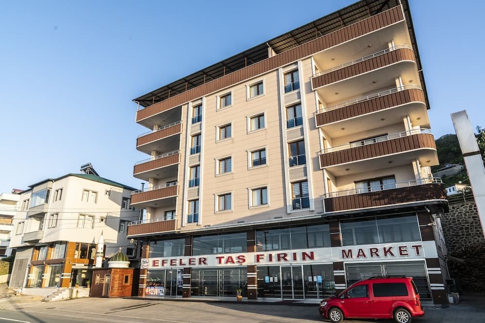 Efeler Apart, Yomra