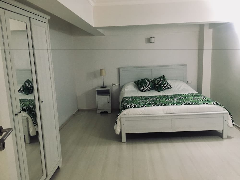 Istiklal Apartments, Istanbul